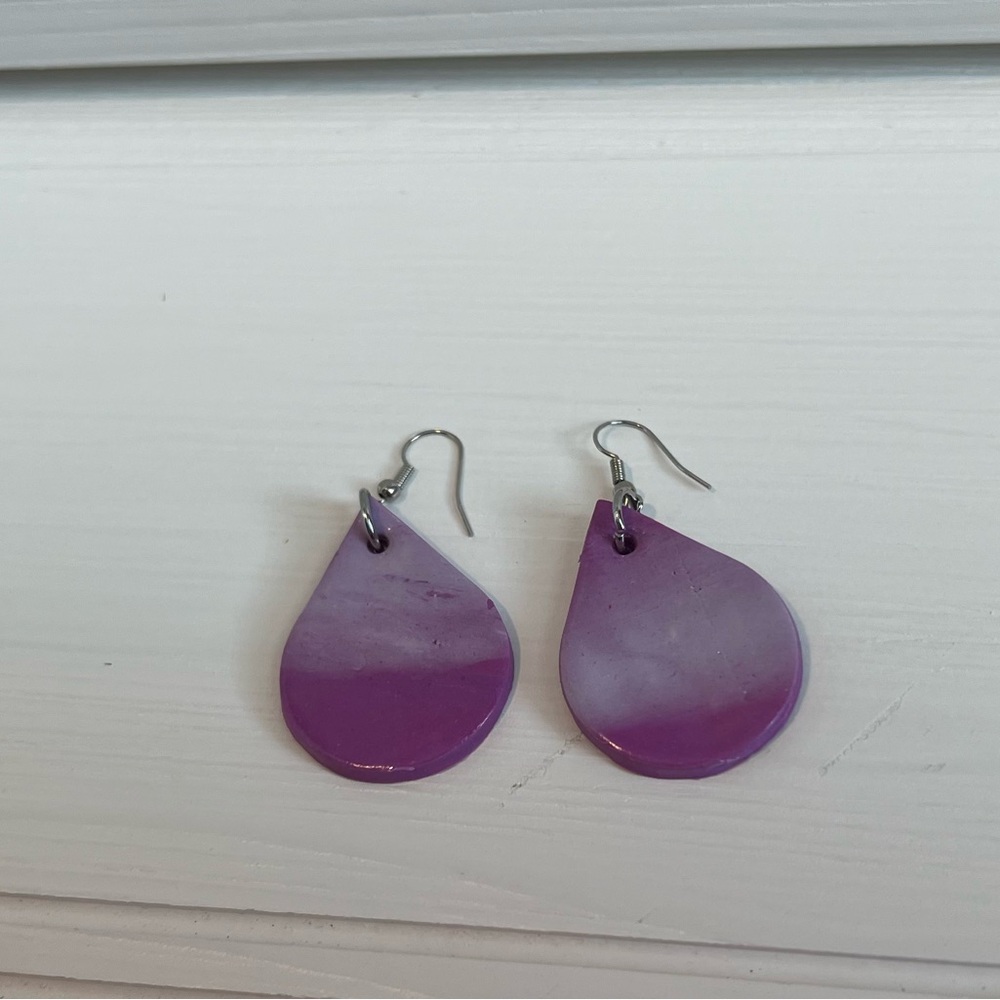 Chic Purple Teardrop Earrings - Picture 5 of 11